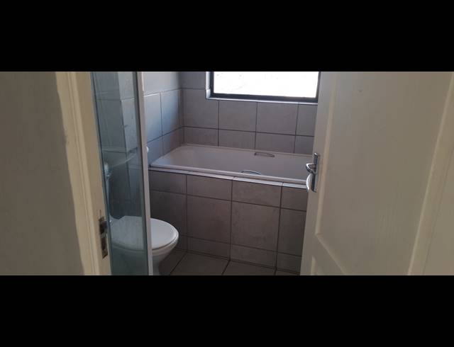 3 BEDROOM APARTMENT FOR SALE IN BRAKPAN NORTH